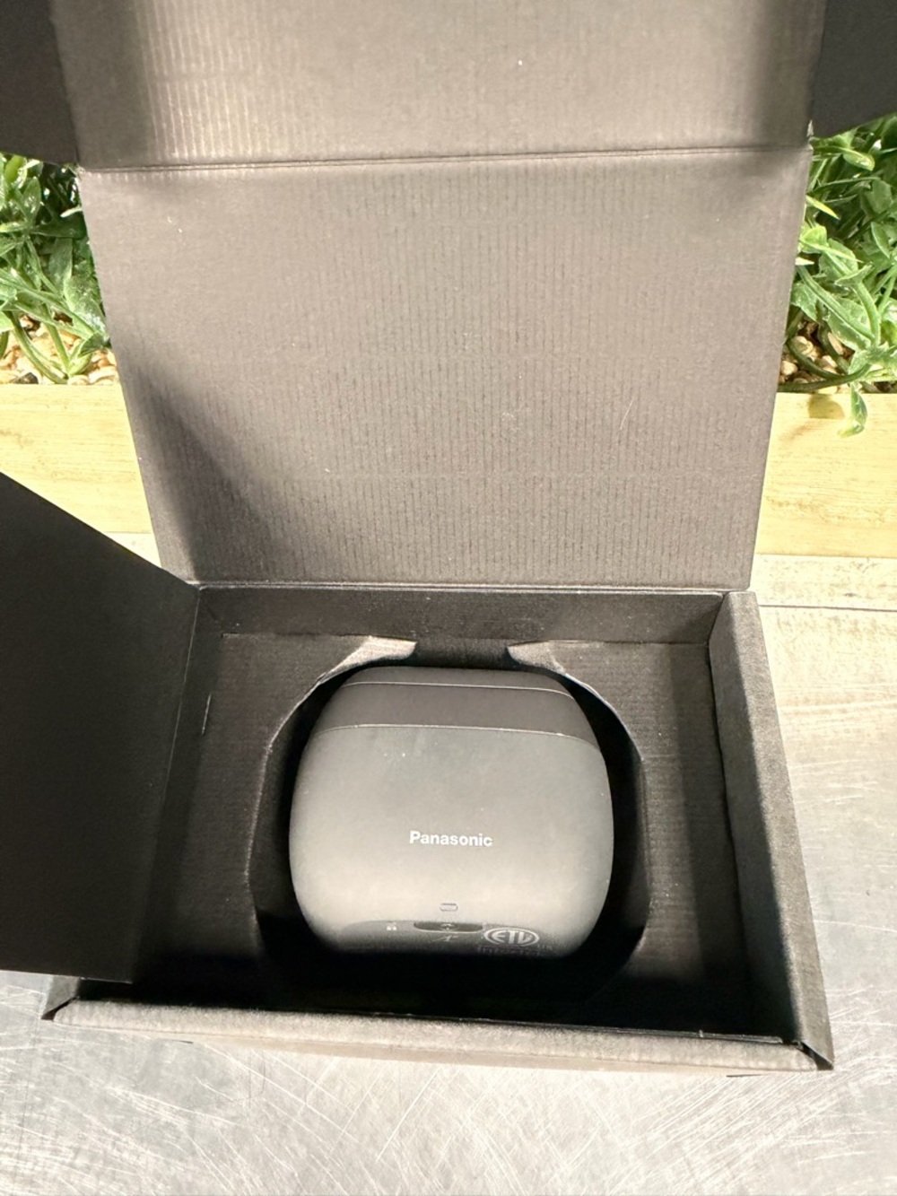 Panasonic ARC5 Electric Handheld Razor - Picture 4 of 16